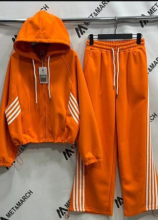 Спортивный костюм женский яркого цвета фабричный китай