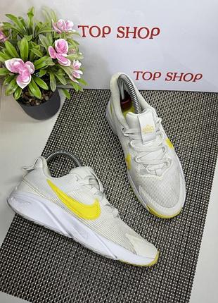 Оригінальні кросівки nike