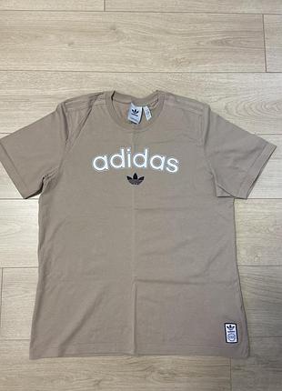 Футболка adidas