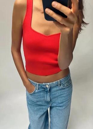 Zara базовий щильний топ з віскози