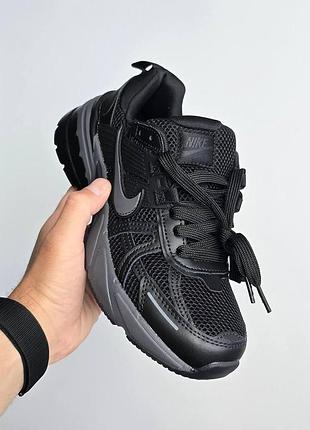 Чорні кросівки унісекс nike v2k runtekk black х ейр макс 43