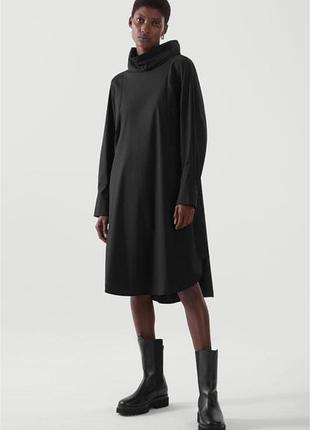 Сукня cos.