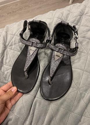 Guess босоніжки нові 37,5 розмір, підійде на 38