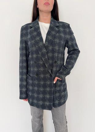 Классный пиджак armani