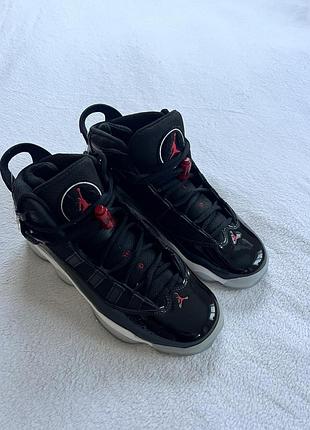 Кроссовки фирмы jordan 38 размера по стельке 24,5 см.