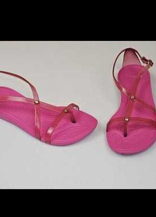 Crocs really sexi flip, малиновые босоножки крокс