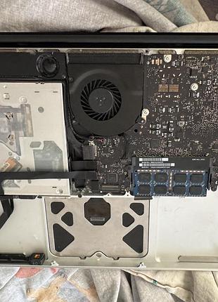 Apple macbook 13 pro 2010 3