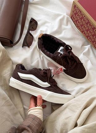 Knu skool brown white