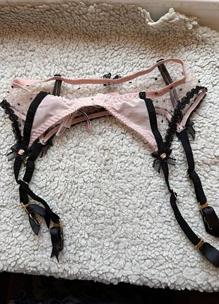Agent provocateur пояс для чулків
