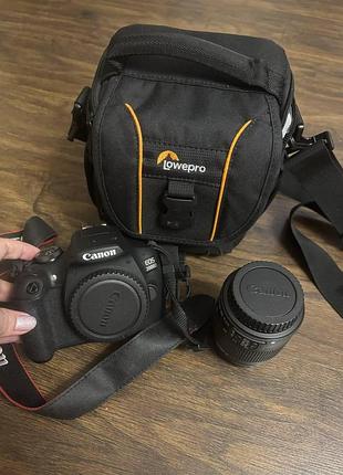 Фотоапарат canon eos2000d