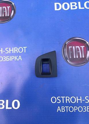 Накладка кнопки стеклоподъемника правая r fiat doblo фиат добло 2000-2010 223 кузов 735402417, 735402417dx
