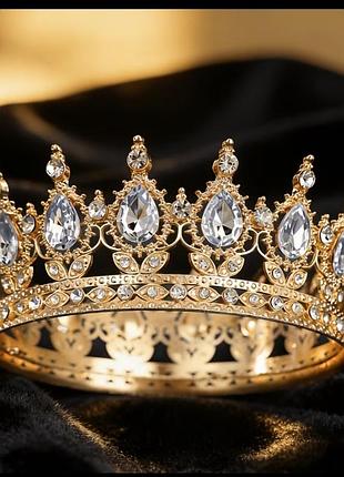 Золота корона для торту на святкування дня народження,дівич-вечора,подружки нареченої чи карнавального свята, діаметр 12,5см