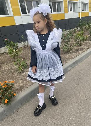Святкова сукня, шили на замовлення, повністю нове, сукню можна одягати окремо, сарафан знімається і можна одягати на іншу сукню