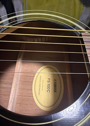 Акустична гітара yamaha fs100c.  чохол для гітари (rockbag) підлогова стійка (soundking) ремінь та каподастр