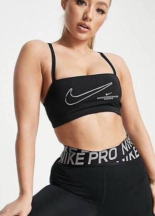 Чорний спортивний топ від nike  розмір l топік майка бюстгальтер оригінал