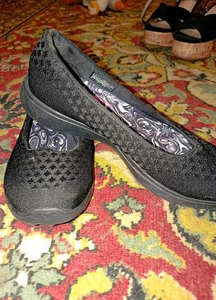 Skechers женские.