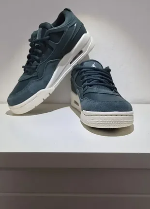 Кросівки wmns air jordan 4 rm, us7. us7.5, us8, fq7940 300