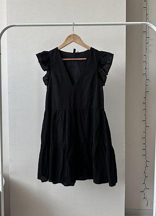 Чорна коротка ярусна сукня плаття з рюшами h&m
