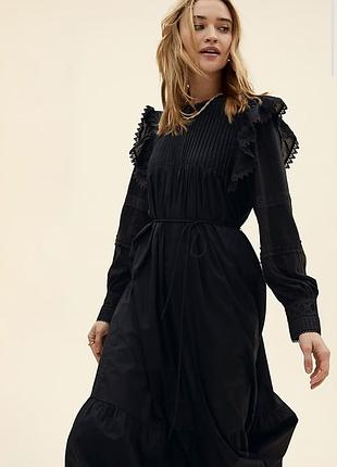 Котоновое с воланом и кружевом платье 👗