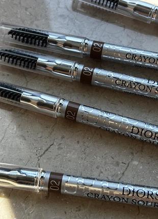 Водостійкий пудровий олівець для брів diorshow crayon sourcils poudre, відтінок 02 chestn