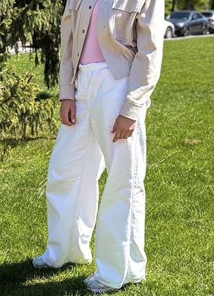 Білі штани wide leg