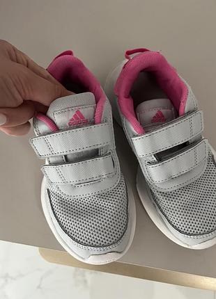 Кроссовки adidas 28 размер