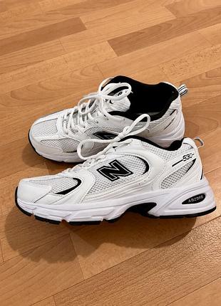 Жіночі кросівки new balance