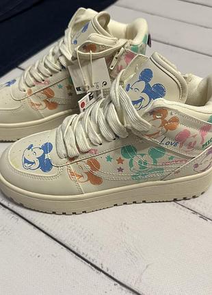 Нові демісезонні черевики zara disney розмір 36 розмір 23.4 см кеди хайтопи кросівки