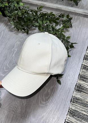 Кепка primark