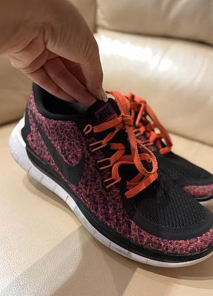 Спортивні кросівки nike літні