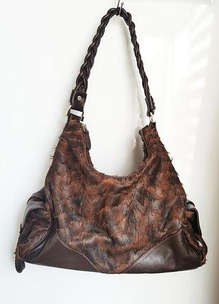 Необычная женская сумка хобо под шубу из натуральной кожи, cut leather, коричневая