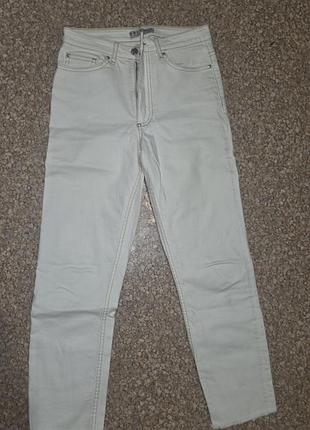 Белые джинсы м denim. co