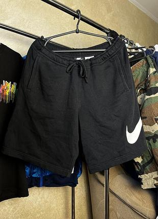 Чоловічі шорти nike swoosh