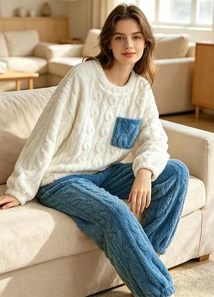 Пижама женская из кораллового флиса oversize надувна теплая и стильная синій низ + світлий верх