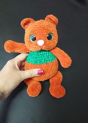 Вязаная игрушка котик