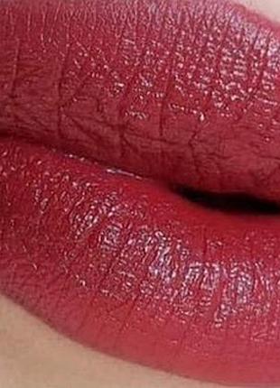 Кремовая помада для губ 4г 06 hot cherry