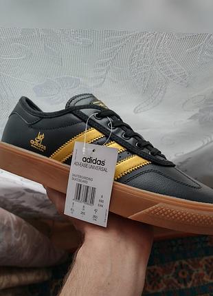 Чоловічі шкіряні кросівки adidas skateboarding