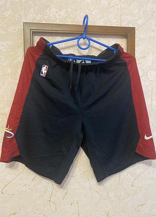 Чоловічі треніровочні шорти nike nba miami heat max strus.
