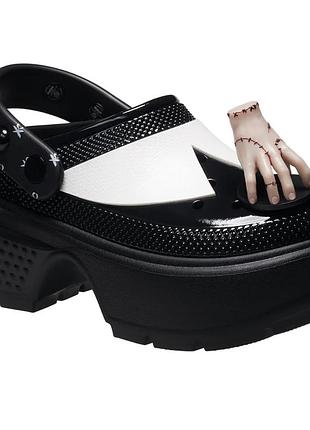 Жіночі сабо шльопанці crocs wednesday stomp clog