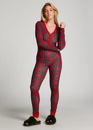 Комбинезон женский hunkemoller onesie slim henley che р.m красный/high risk red m