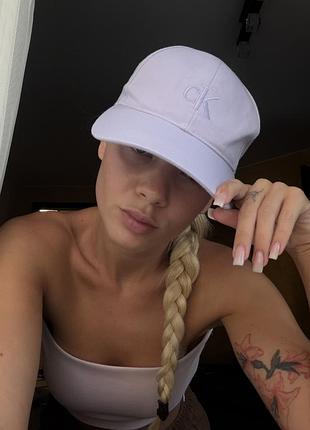 Кепка ніжно фіолетова calvin klein