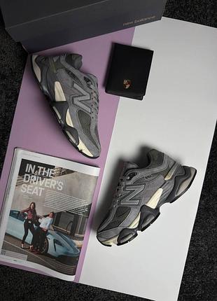 Жіночі кросівки new balance 9060 grey khaki