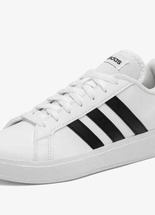 Кросівки adidas нові