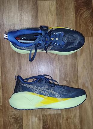 Чоловічі кросівки asics р.42