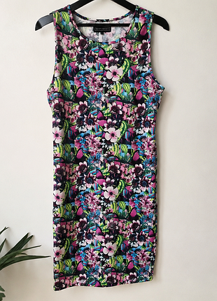 Платье бренда seven sisters london, линейка seven basic, модель bodycon dress