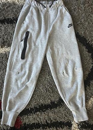 Штани nike tech fleece