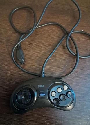 Шестикнопочный проводной геймпад sega mega drive