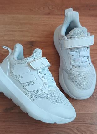 Оригинальные adidas р28 длина стельки по факту 18см