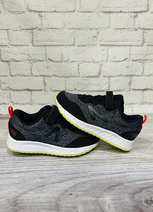 Кросівки new balance