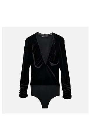 Чорне оксамитове боді від zara
